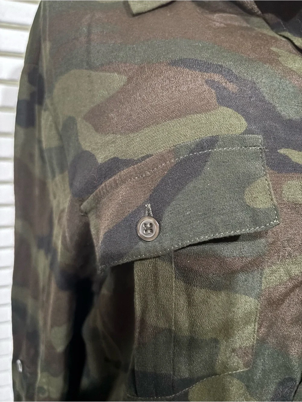 Women’s Camo Button-Front Shirt - Olive Green